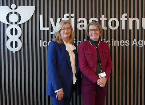Alma D. Möller heilbrigðisráðherra og Rúna Hauksdóttir forstjóri Lyfjastofnunar