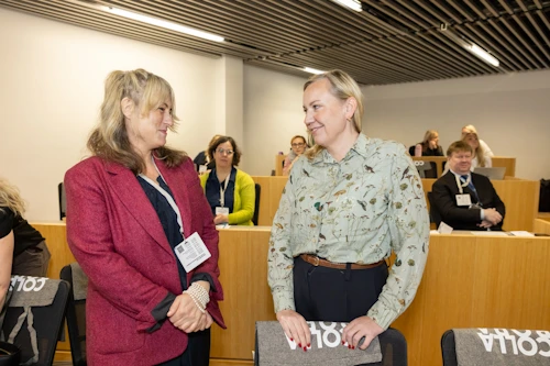 Witkin og Þorbjörg S. Gunnlaugsdóttir á ráðstefnunni í morgun.