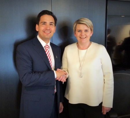 Ragnheiður Elín og Simon Bridges