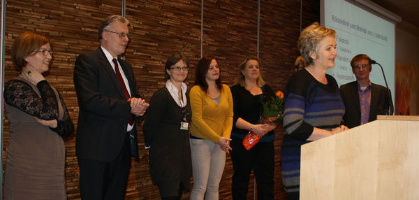 Veittar voru viðurkenningar fyrir bestu opinberu vefina á fundinum Hvað er spunnið í opinbera vefi. Veittar voru viðurkenningar fyrir bestu opinberu vefina á fundinum Hvað er spunnið í opinbera vefi.